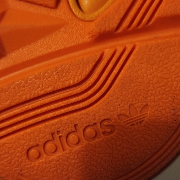 ADIDAS YOUNG 1. HI - RES ORANGE LOW TOP SHOES NAVY BLUE MEN\'S SIZE 9 main image 4
